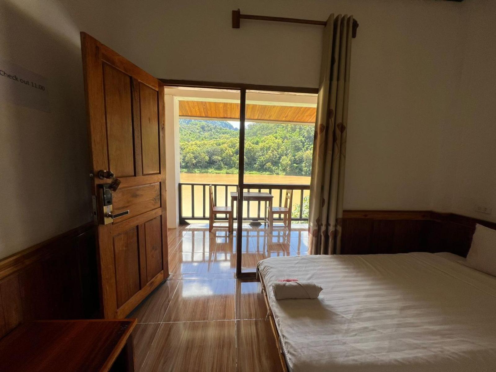 Nongkhaiw River View Нонгкио Экстерьер фото